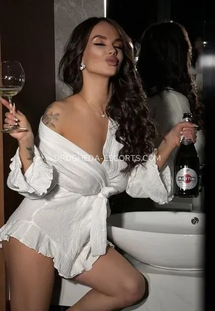 Drogheda escorts Gun — 4