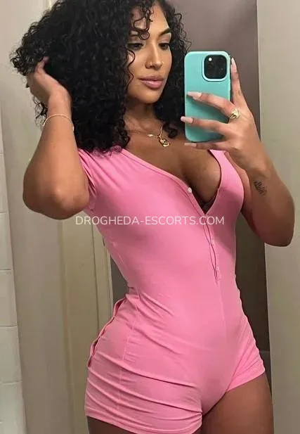 Drogheda escorts Rut — 1