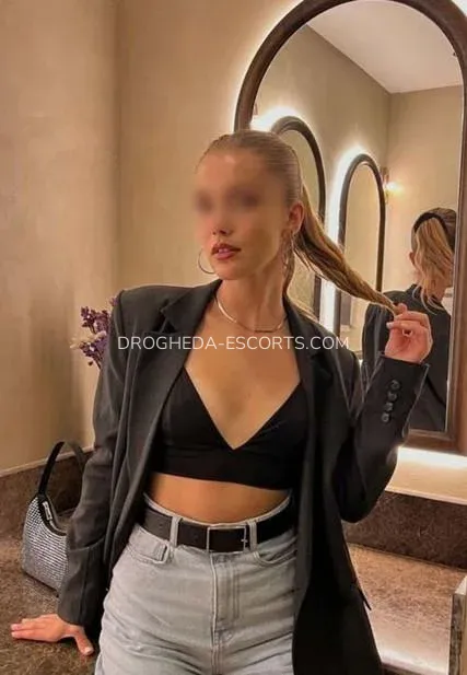 Drogheda escorts Trinity — 4