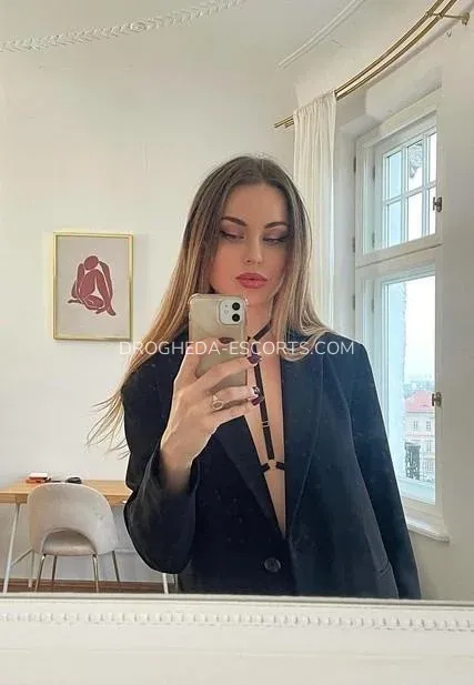 Drogheda escorts Ellinor — 3