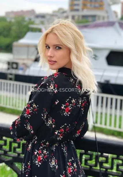 Drogheda escorts Gun — 1